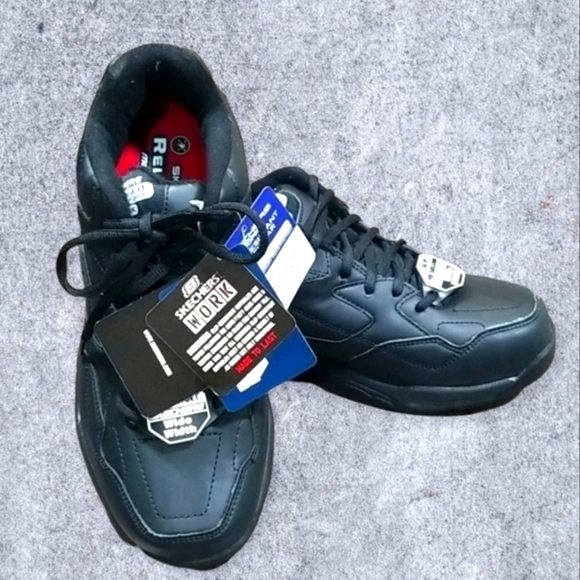 Sketcher Men's Size 7 Wide Relaxed Fit Work Shoes - Picture 1 of 7